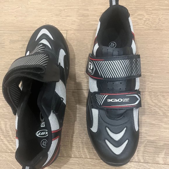 GARNEAU Spinning Shoes - Size 42 (11) - Used twice - Picture 1 of 3
